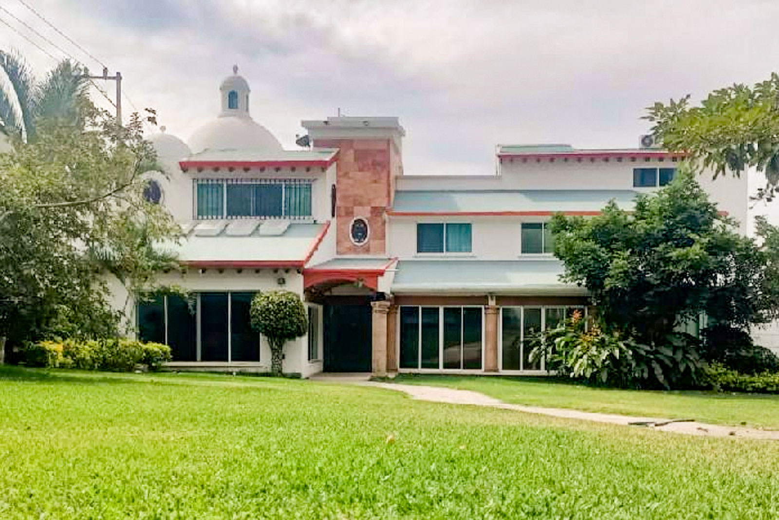 Venta de Casa Amplia en Lomas Trujillo Cuernavaca